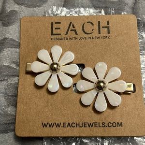 Flower barrettes